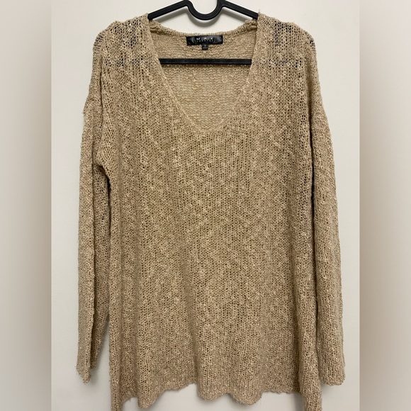 MAK Sweater - Picture 1 of 5